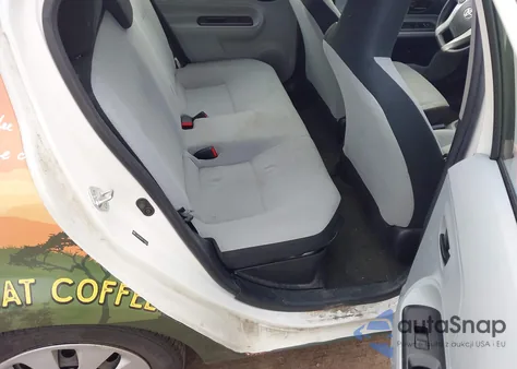 2014 Toyota Prius C One z USA, uszkodzony, nr VIN JTDKDTB37E1569922